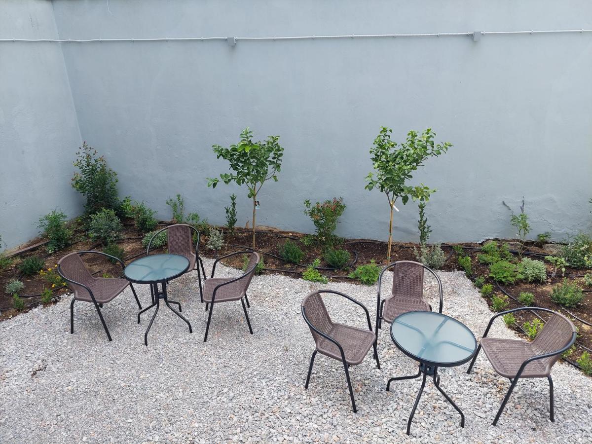 Bmv Apartments Athens Luaran gambar